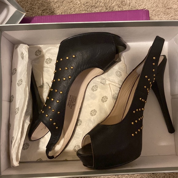 ZiGiny Black heels - Picture 2 of 7